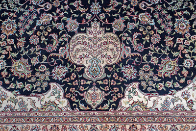 China Hereke Silk